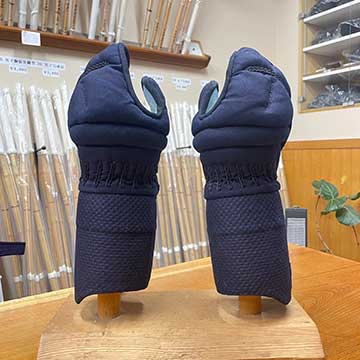 一本堂謹製　総具の目手刺剣道具　木地呂塗胴
