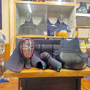旭峰　別注　家紋入り胴ジュラシックブルー×紺反胸